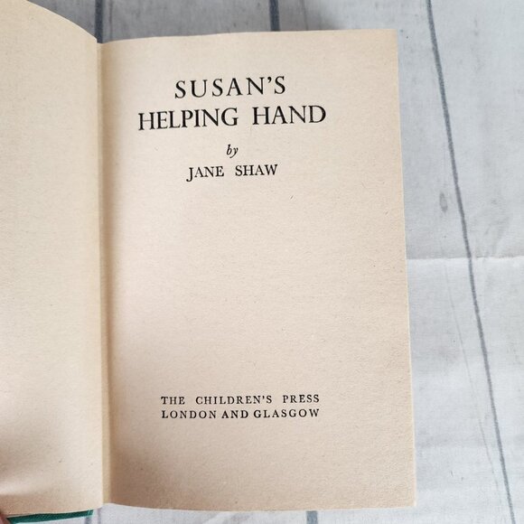 2/$25 Vintage 1955  Susan&#39;s Helping Hands By Jane Shaw Hardcover Novel - Picture 9 of 11